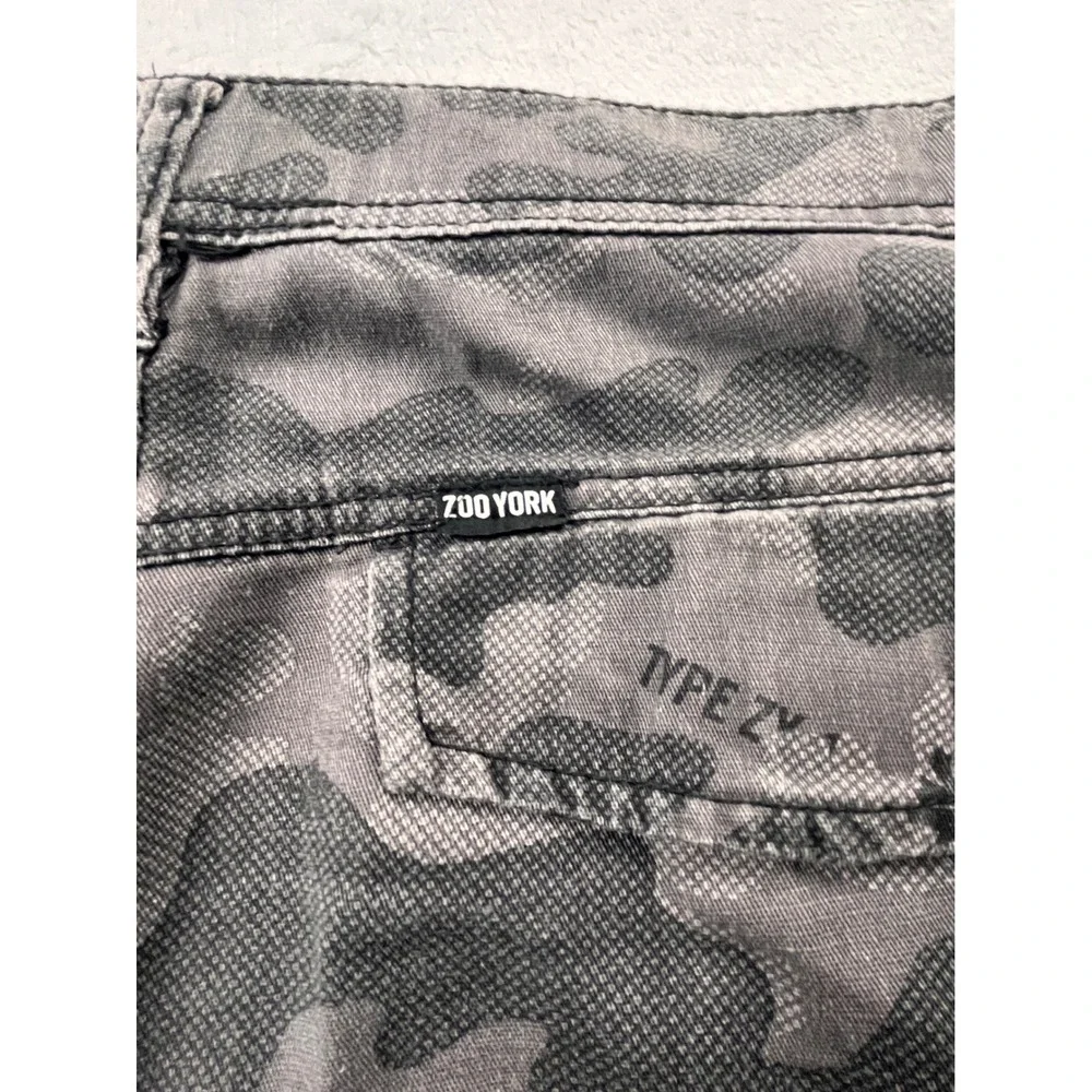 Zoo York Cargo Shorts Mens 40 Grey Camo Stretch Skate Pockets Type ZY-1